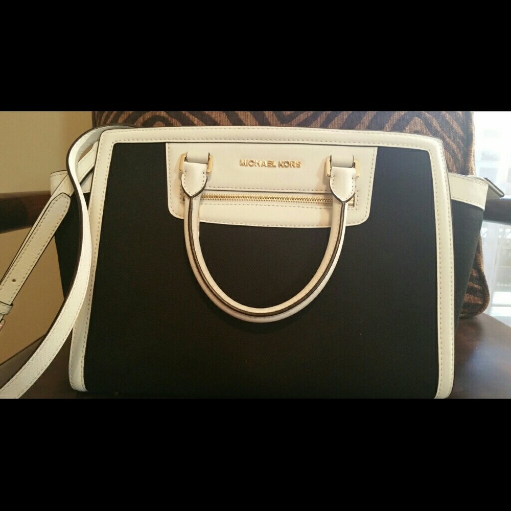 Authentic Michael Kors Selma handbag
